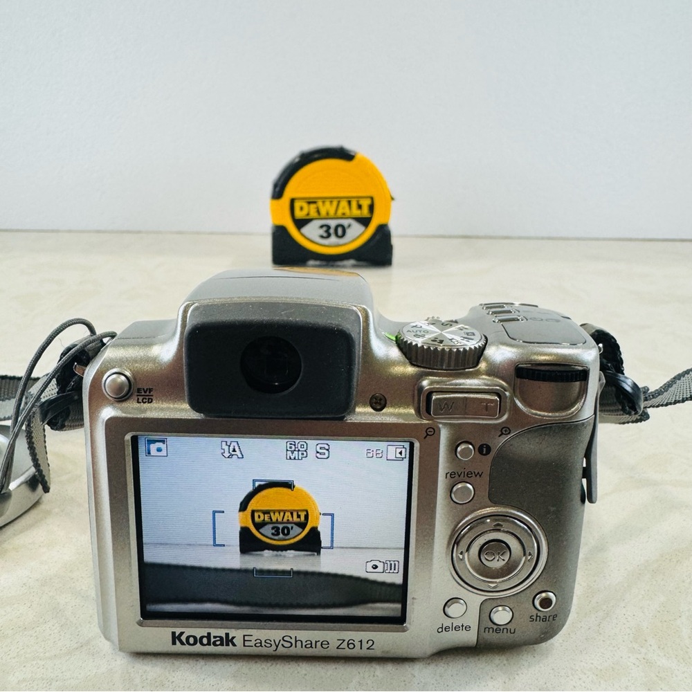 Kodak EasyShare Z612 Digital Camera 12x Opt Zoom 6.1MP New Battery Tested Works - Picture 7 of 16